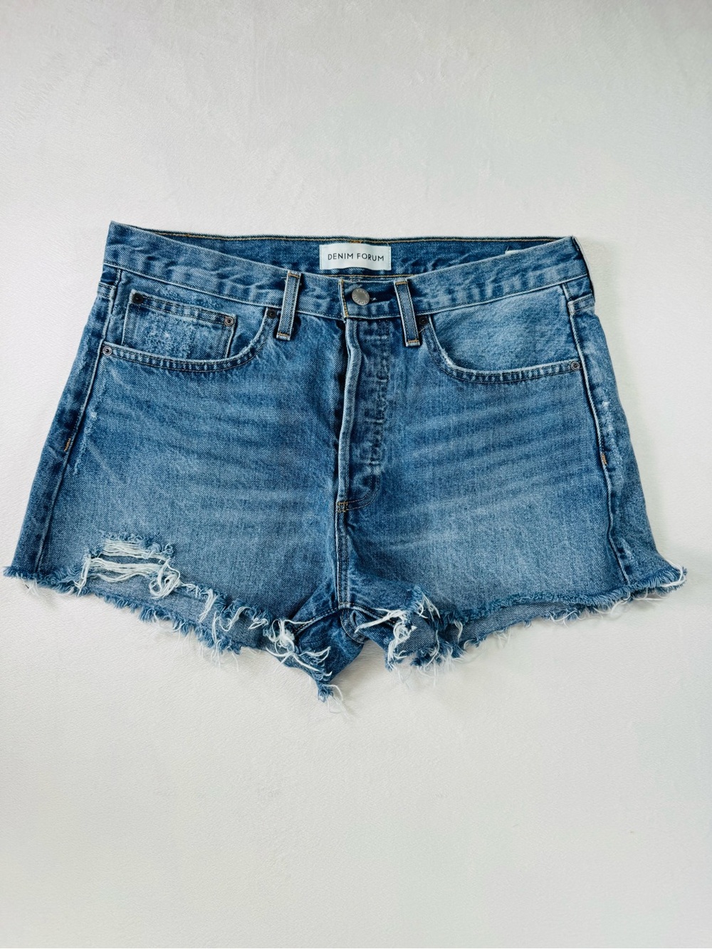 Denim Forum Medium Blue Frayed Hem Jean Shorts size 30